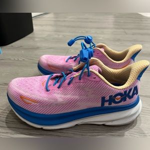 Hoka Clifton 9 size 7.5